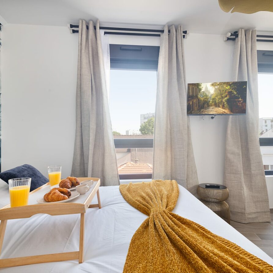 Décoration chaleureuse du studio 2.1 cosy à Paris