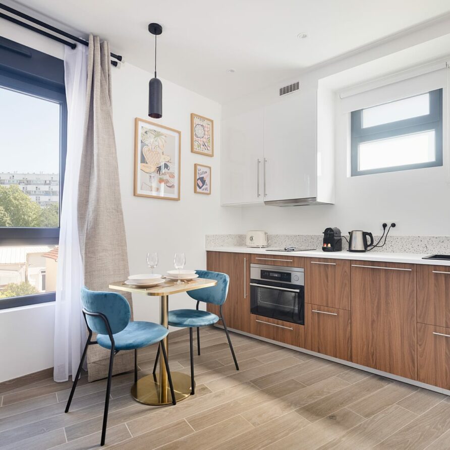 Espace nuit cosy du studio 2.1 en location courte durée à Paris