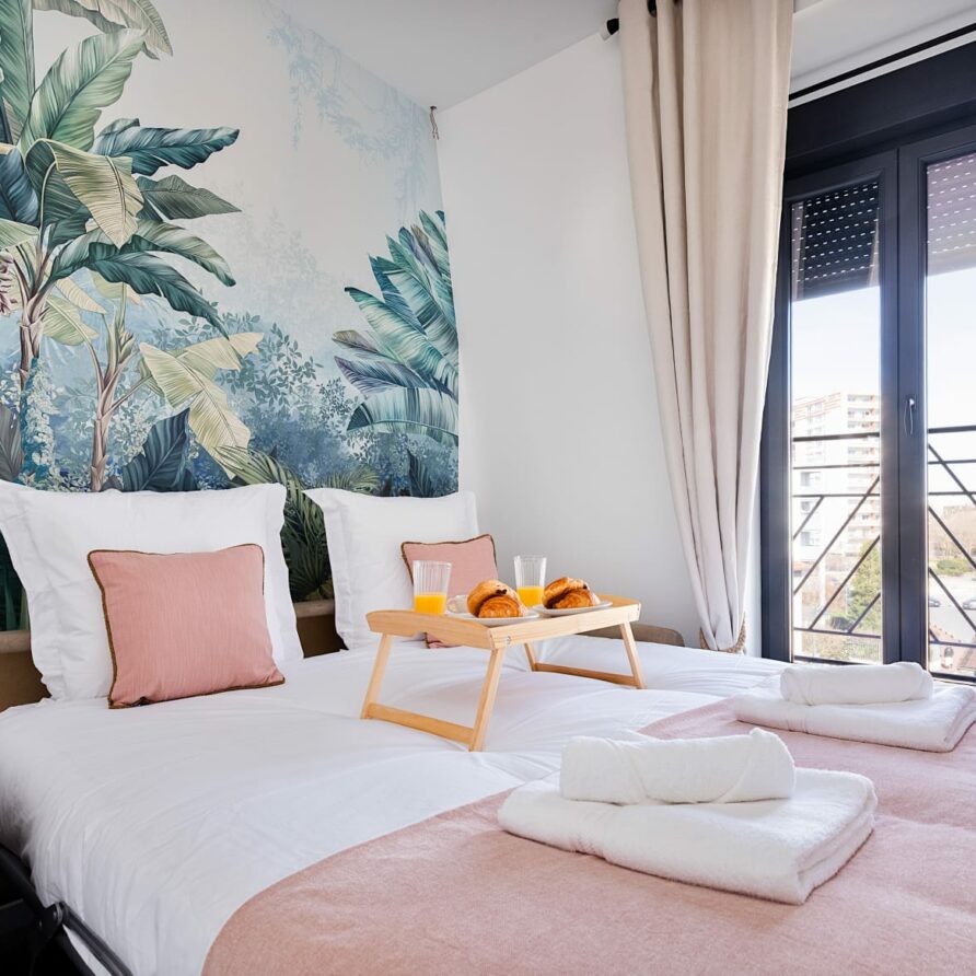 Ambiance moderne et épurée du studio 3.1